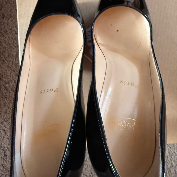 Christian Louboutin Black Patent heels - Picture 6 of 6